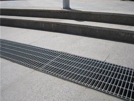 imgi_10_gully-well-cover-plaza